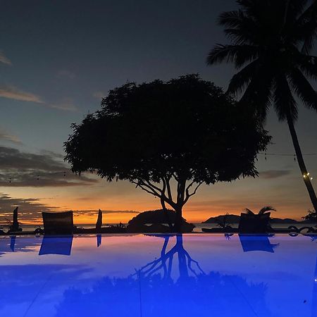 Amila Dive Beach Resort Sipalay Exterior foto