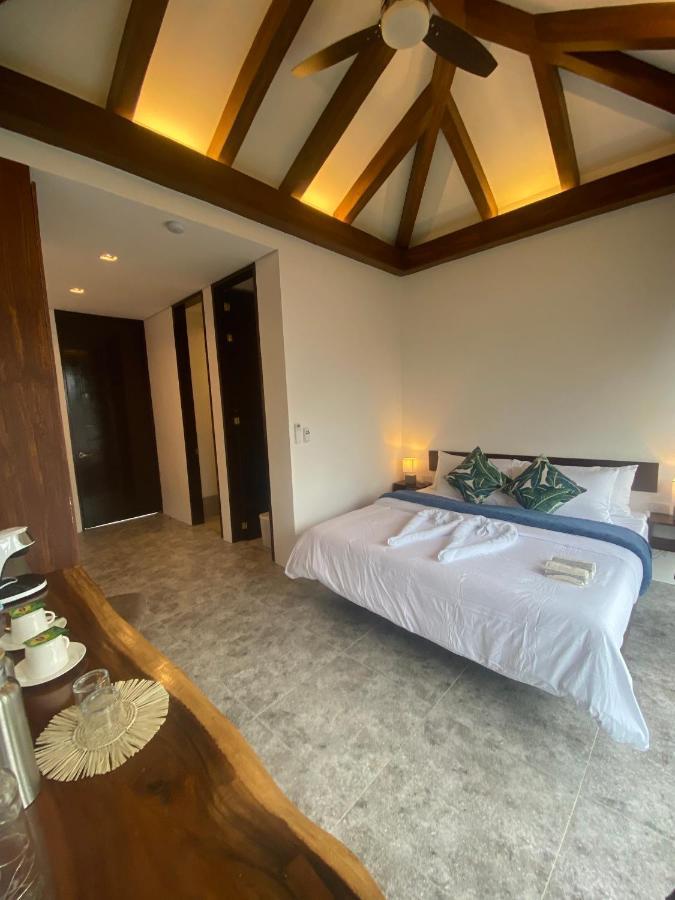 Amila Dive Beach Resort Sipalay Exterior foto
