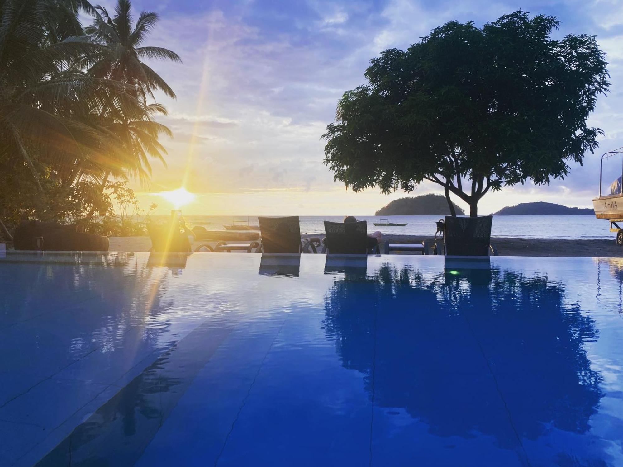 Amila Dive Beach Resort Sipalay Exterior foto