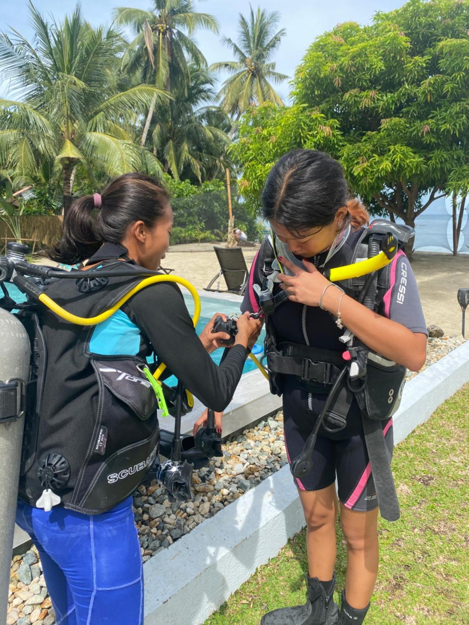 Amila Dive Beach Resort Sipalay Exterior foto